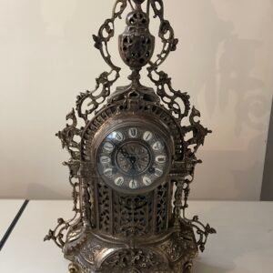 Orologio da tavolo in bronzo cesellato – Epoca tardo '800 / inizi '900