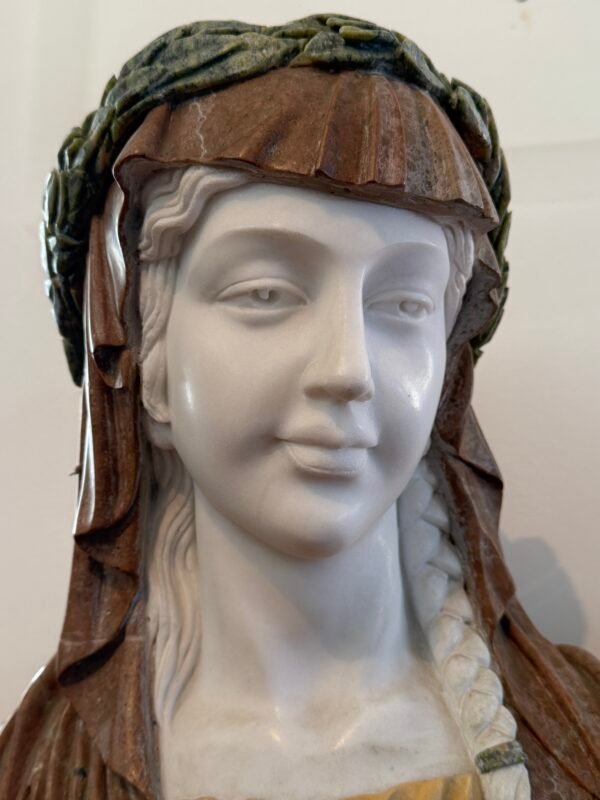 Busto Policromo in Marmo – Donna con Ghirlanda d’Alloro - Image 3