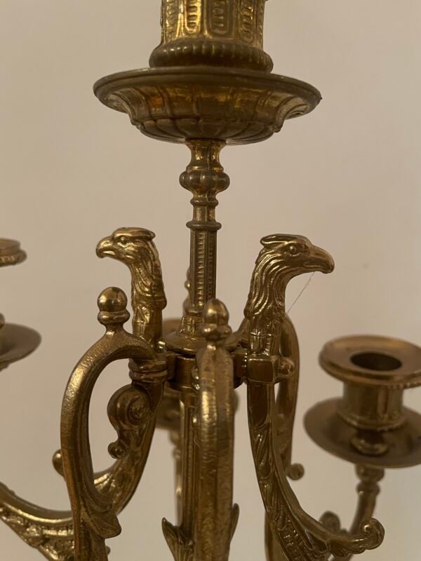 Coppia di candelabri in marmo rosa e bronzo dorato - Image 3