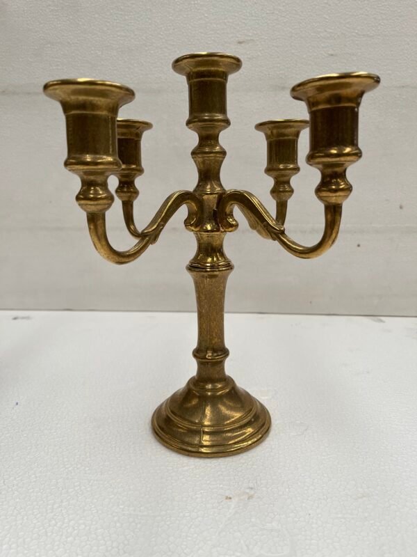 Coppia di candelabri in ottone dorato a 5 bracci – Stile classico Luigi XVI - Image 3