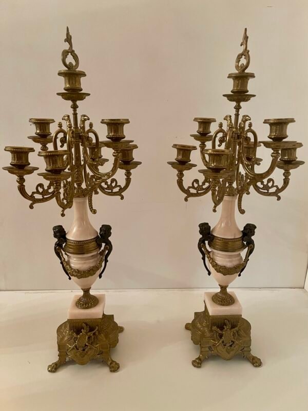 Coppia di candelabri in marmo rosa e bronzo dorato - Image 5