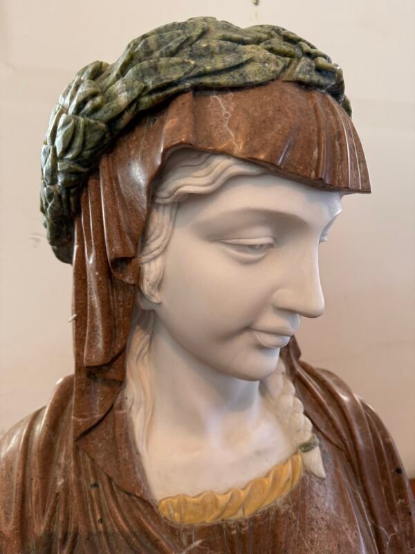 Busto Policromo in Marmo – Donna con Ghirlanda d’Alloro - Image 5