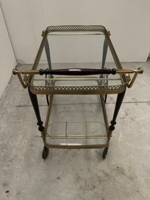 Carrello da tè vintage con manico in legno scuro e struttura in ottone – anni '50 - Image 2