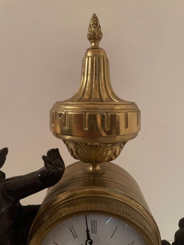 Orologio da caminetto con putti in stile Impero - Image 2