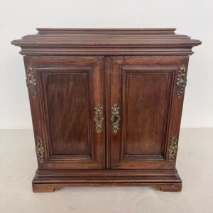 Mobiletto credenzina antica in legno massello