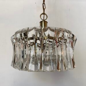 Lampadario vintage in cristallo e ottone