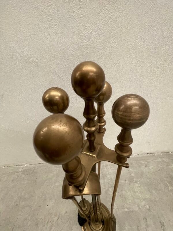 Set da Camino Vintage in Ottone – 5 Pezzi con Base Tonda - Image 3
