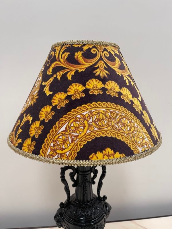 Lampada da Tavolo in Ghisa con Paralume Decorativo in Stile Barocco - Image 4