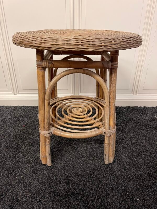 Tavolino / sgabello vintage in rattan intrecciato - Image 3