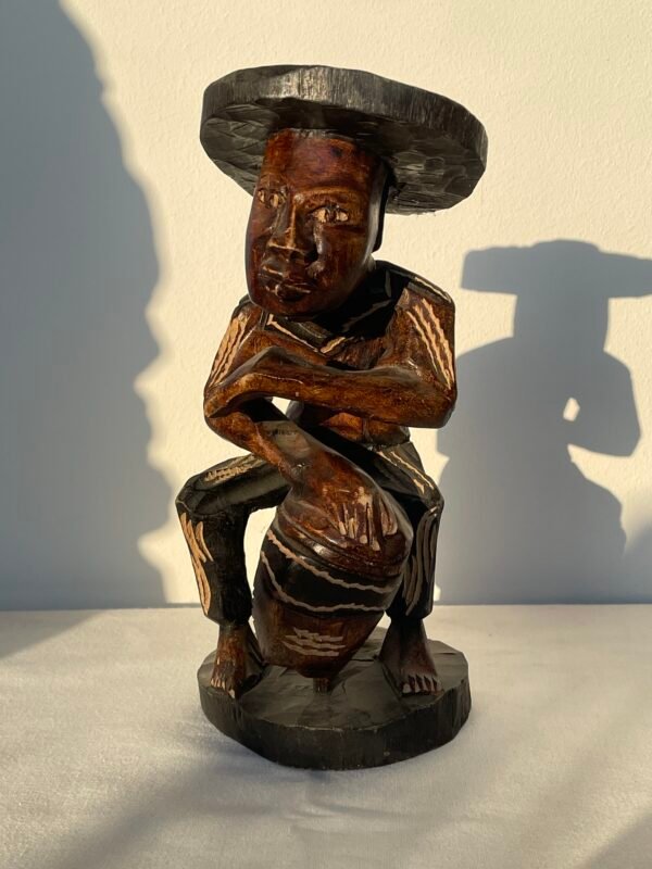 Scultura Africana in Legno – Suonatore di Tamburo