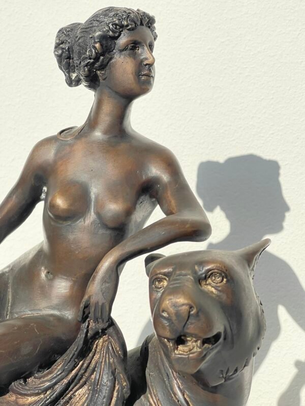 Scultura in Bronzo – Donna Nuda su Pantera - Image 3