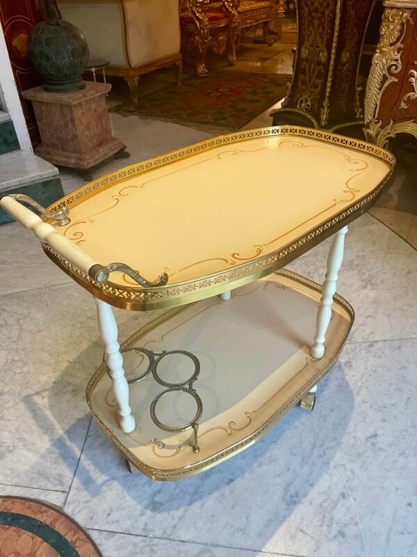 Carrello da tè anni ‘50 in legno laccato avorio e dettagli in ottone - Image 3