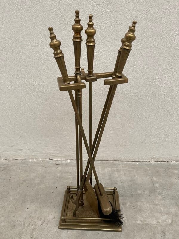 Set Antico da Camino in Ottone – 5 Pezzi con Supporto - Image 2