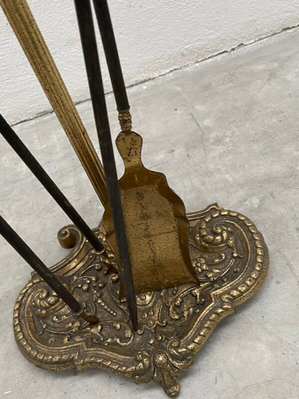 Set da camino antico in ottone – 4 pezzi con supporto ornamentale - Image 4