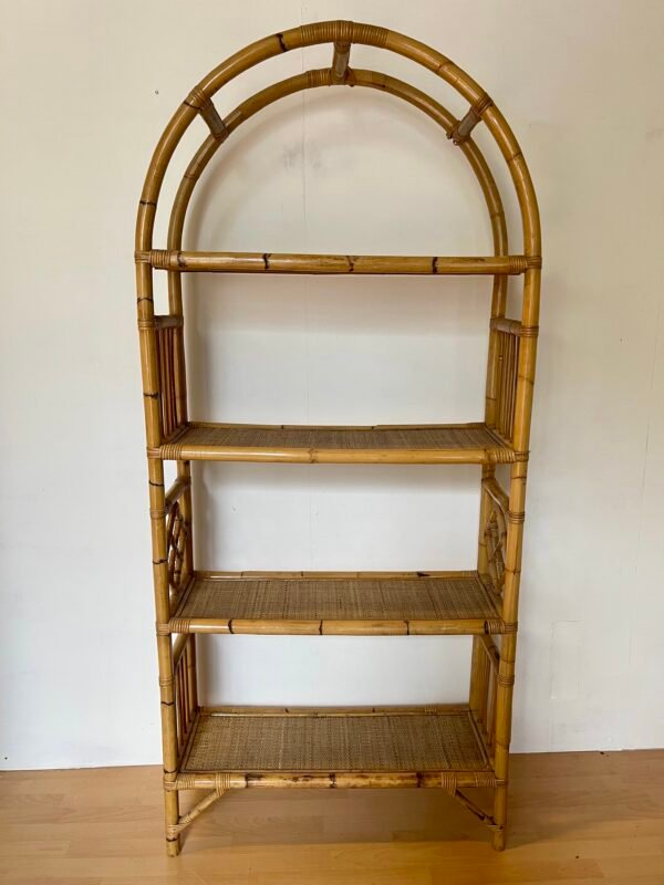 Libreria etagère in bambù e rattan