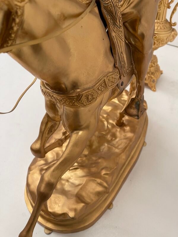 Imponente Scultura Equestre in Bronzo Patinato - Image 3