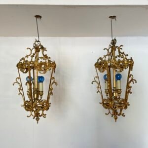 Lampadario Antico in Bronzo Dorato Stile Barocco