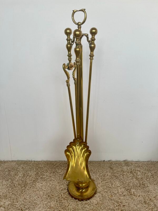Set Attrezzi da Camino in Ottone con Supporto - Image 3