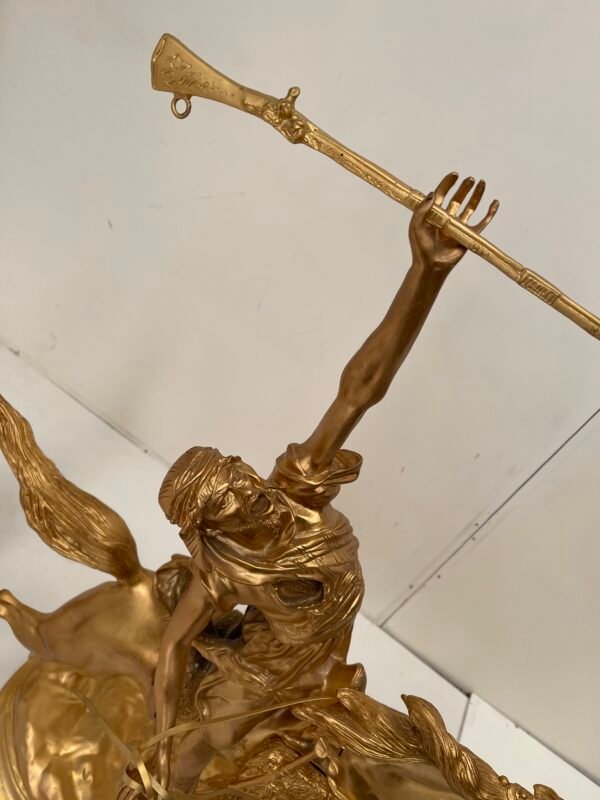 Imponente Scultura Equestre in Bronzo Patinato