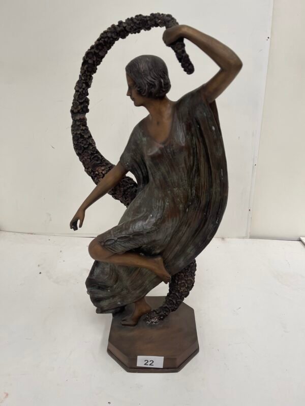 Elegante Scultura Art Déco in Bronzo Patinato - Image 2