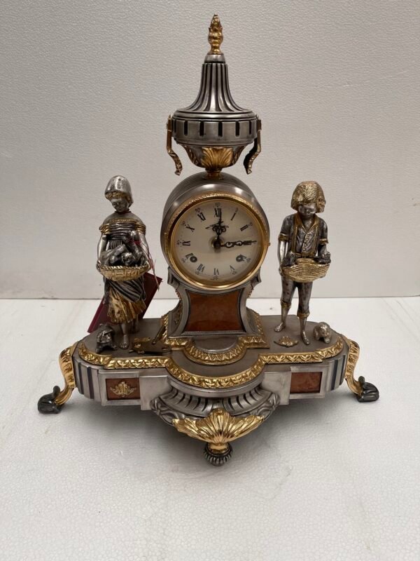 Orologio da tavolo in metallo e bronzo dorato – Stile Neoclassico Luigi XVI