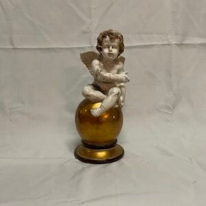 Incantevole Statuetta "Putto su Sfera Dorata" in Stile Barocco