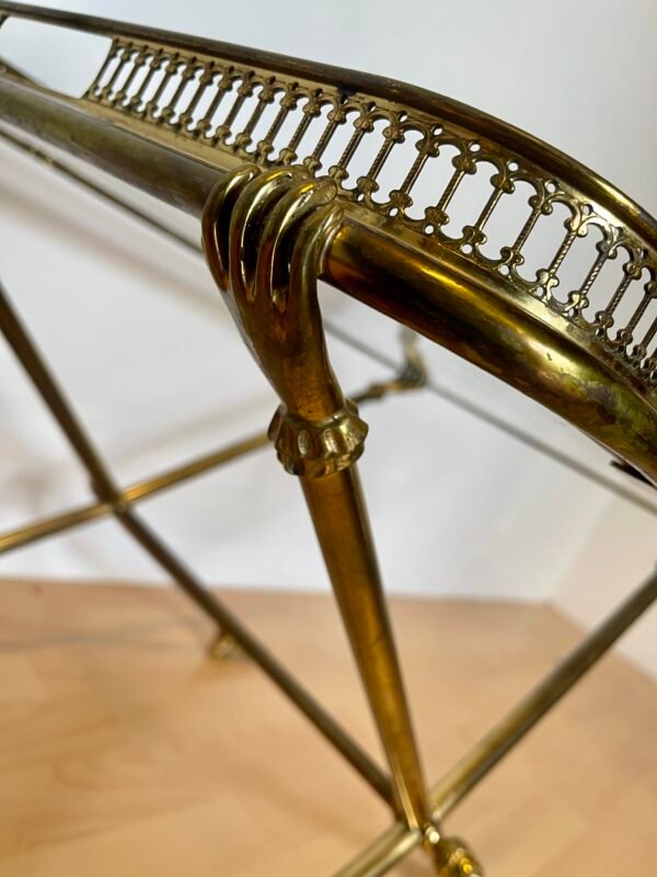 Tavolino in Ottone e Vetro con Piedi a Forma di Sandalo – Stile Hollywood Regency - Image 4