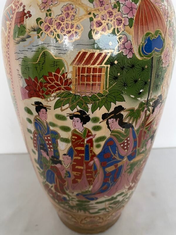 Grande Vaso Decorativo Cinese in Porcellana – Dipinto a Mano - Image 2
