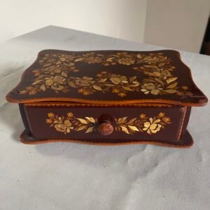 Portagioie Artigianale con Intarsi Floreali e Cassetto