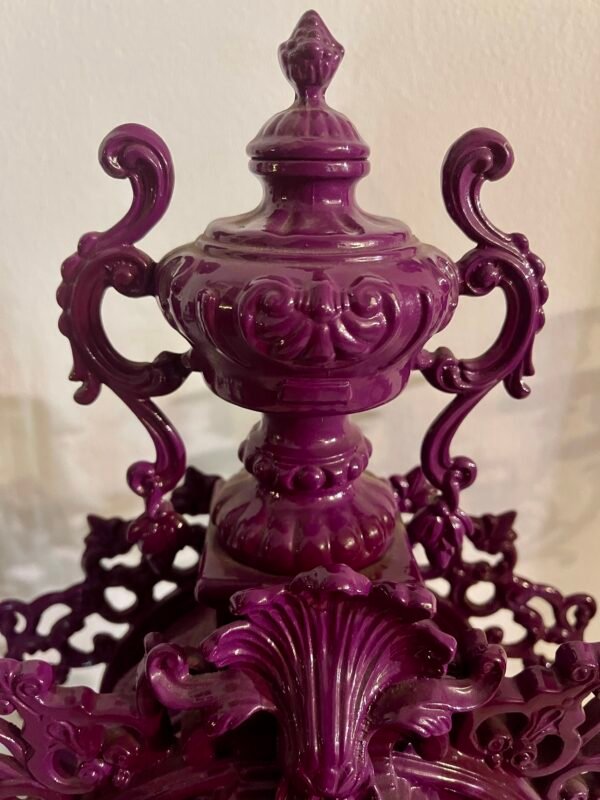 Tris Antico in Stile Barocco – Orologio da Caminetto con Candelabri (Viola Intenso) - Image 6