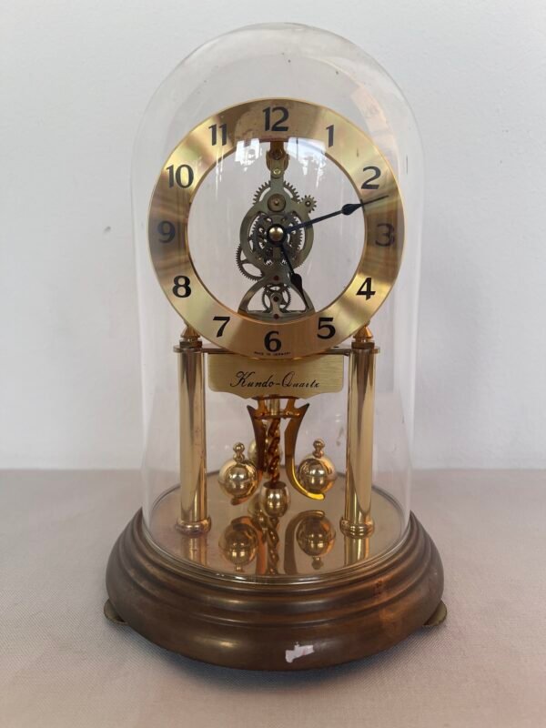 Orologio a pendolo Kundo-Quartz sotto campana di vetro – Made in Germany