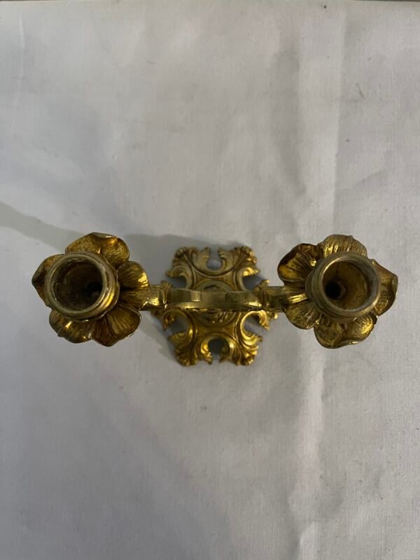 Candelabro Antico a Due Fiamme in Ottone Dorato – Stile Barocco - Image 5