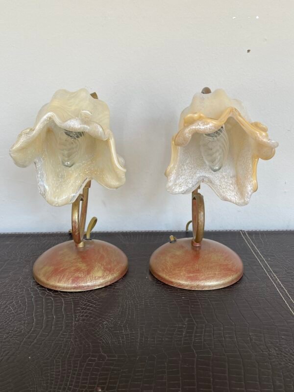Coppia di Lampade Vintage in Vetro Opalescente e Metallo Dorato - Image 3