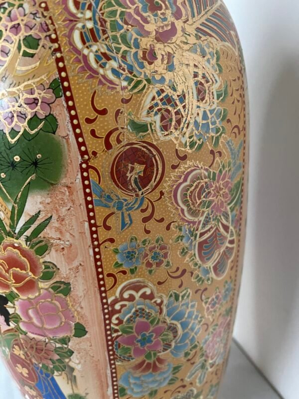 Grande Vaso Decorativo Cinese in Porcellana – Dipinto a Mano - Image 3