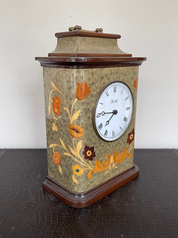 Orologio da Tavolo con Pendolo e Decori Floreali – Design Classico e Raffinato - Image 2