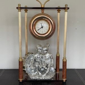 Orologio da tavolo in vetro con scultura vintage