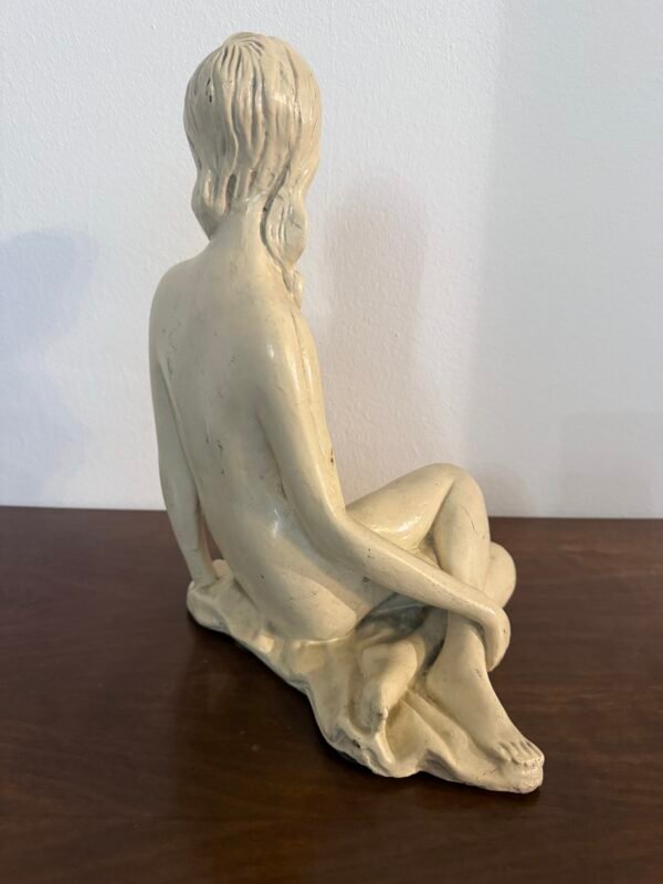 Scultura in Ceramica di Donna Stilizzata - Eleganza e Raffinatezza - Image 2