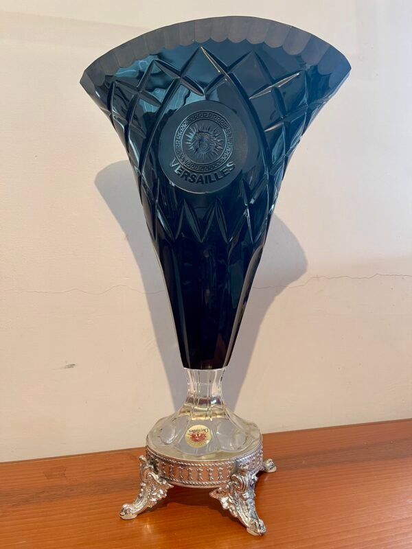 Vaso in Cristallo Versailles con Incisione Solare e Base Dorata - Image 4