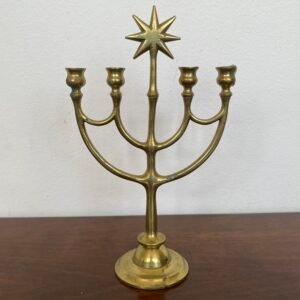 Elegante candelabro vintage in ottone a 5 bracci, impreziosito da una stella decorativa