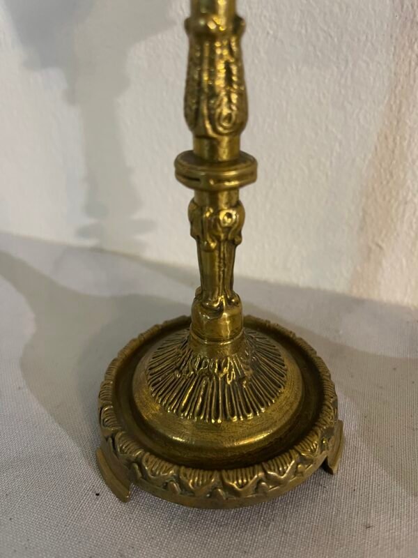 Coppia di Candelieri Antichi in Bronzo Dorato – Stile Neoclassico - Image 3