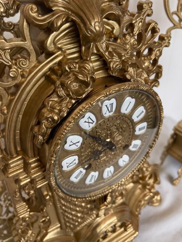 Set Orologio da Caminetto con Candelabri – Stile Barocco in Bronzo Dorato - Image 2