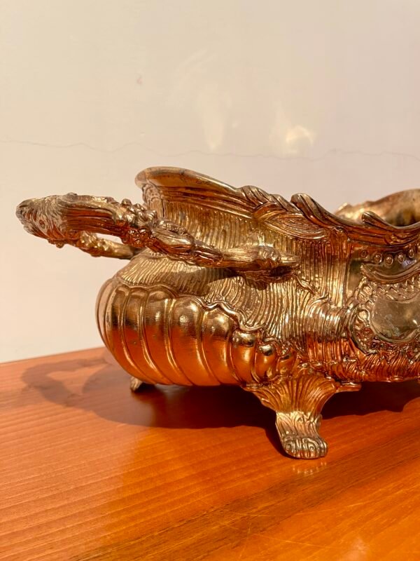 Elegante Vaso Doppio in Stile Barocco - Bronzo e Decorazioni a Motivi Floreali - Image 4