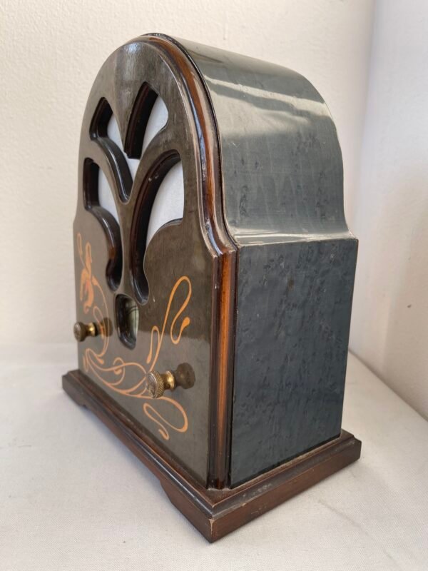 Radio Vintage in Stile Retrò Art Déco – Pezzo Decorativo da Collezione - Image 2