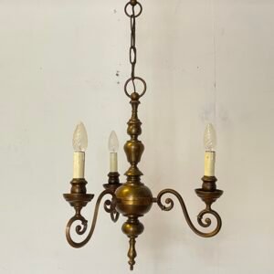 Lampadario Vintage in Ottone a 3 Luci – Stile Classico