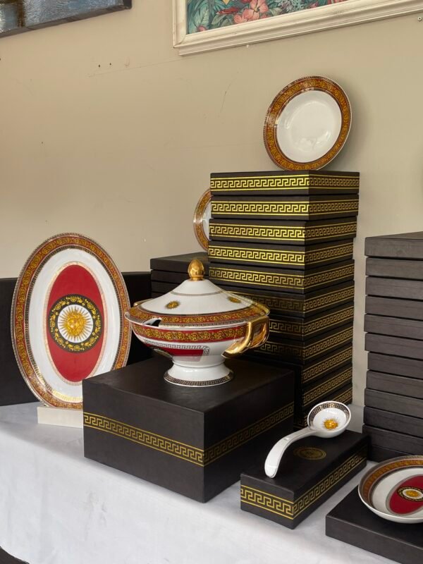 Collezione di set da cucina di lusso Versailles - Un capolavoro dell'arte italiana degli anni '70. - Image 2