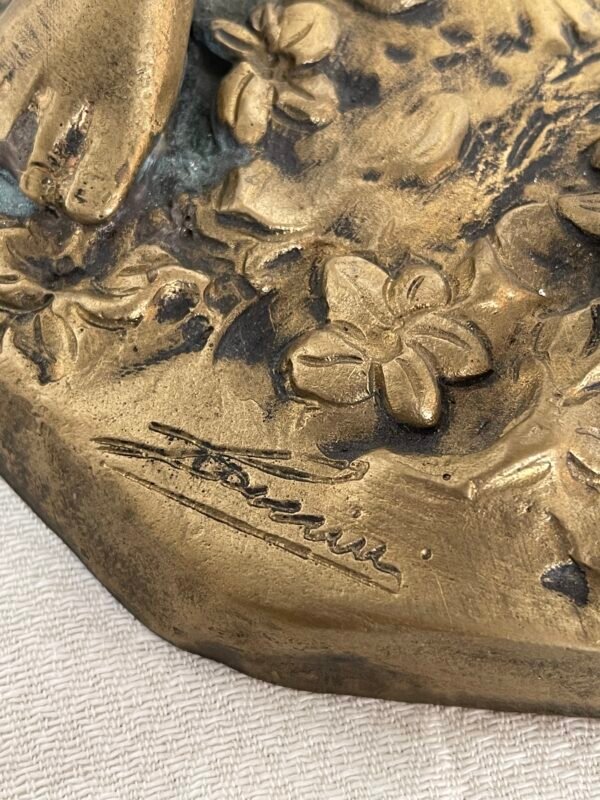 Statua vintage in bronzo dorato – Bambino con gattini - Image 6