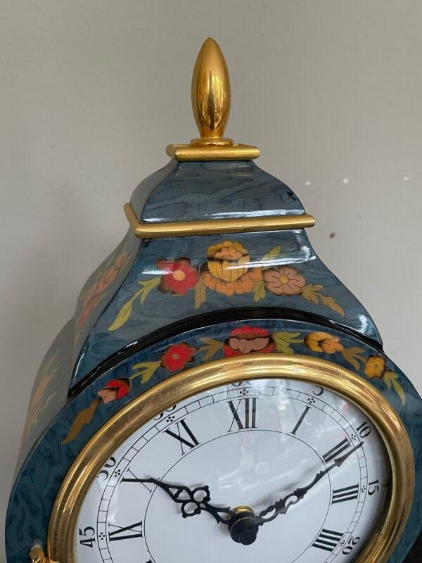 Orologio da Tavolo "Neuchatel" con Pendolo e Decori Floreali – Stile Classico - Image 2