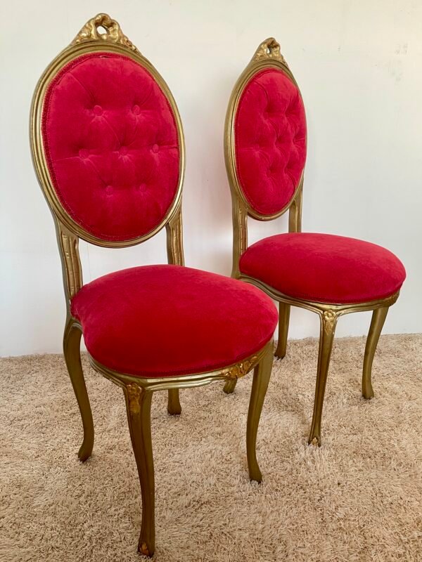 Coppia di Sedie Antiche in Stile Luigi XVI – Legno Dorato e Velluto Rosso - Image 5
