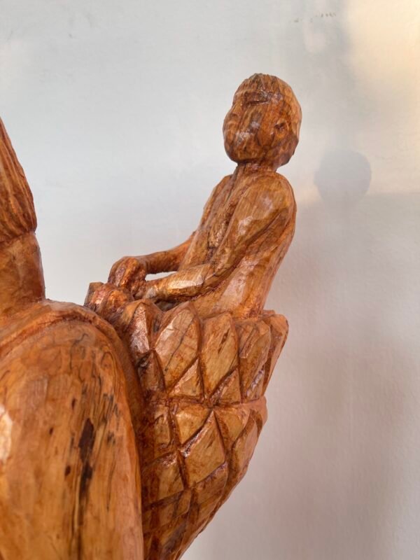 Coppia di Sculture Etno-Folkloristiche in Legno Intagliato – Scene Familiari - Image 4