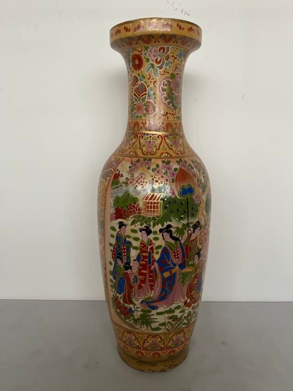 Grande Vaso Decorativo Cinese in Porcellana – Dipinto a Mano